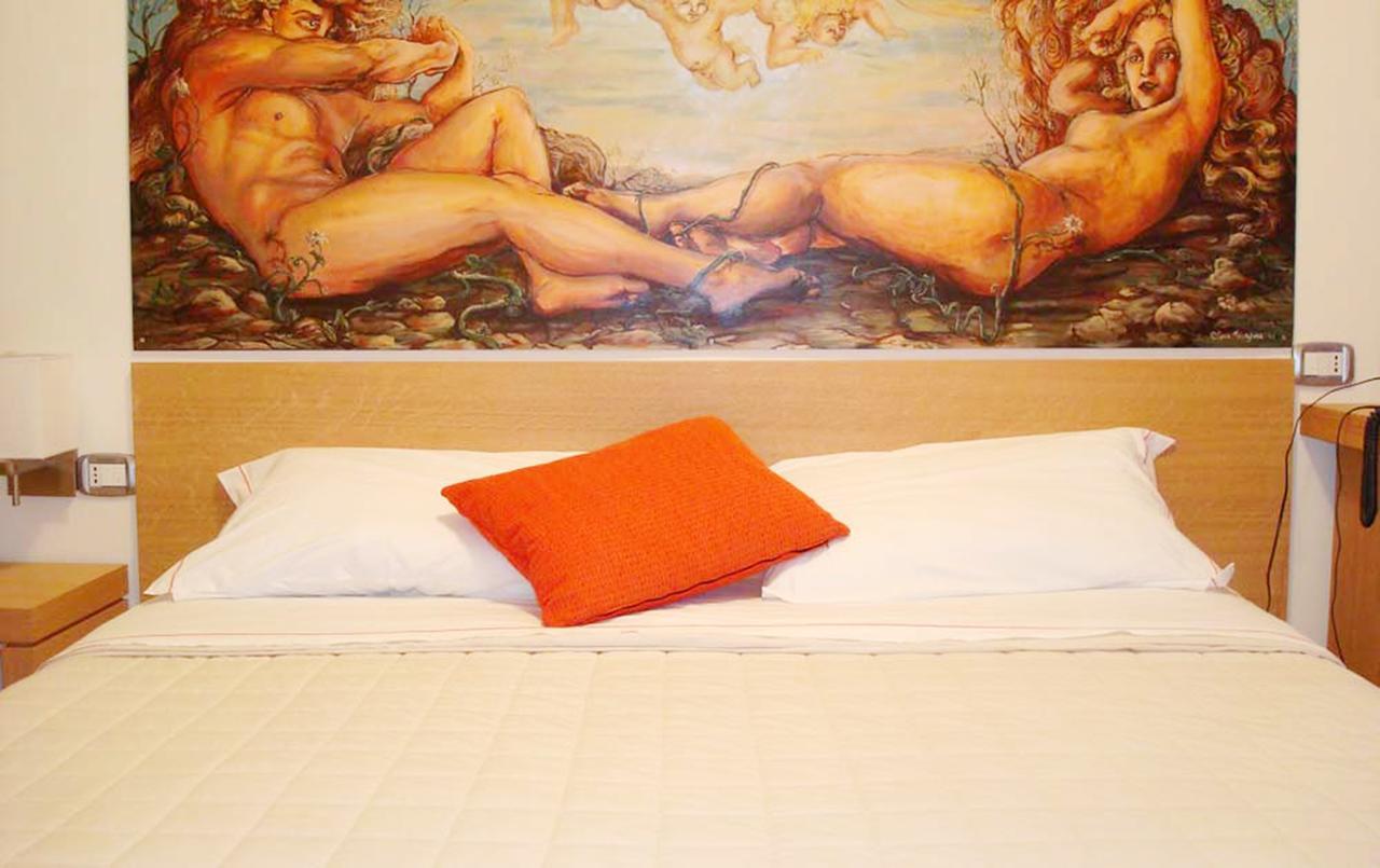 Hotel Al Ritrovo Кастеллуццо Экстерьер фото