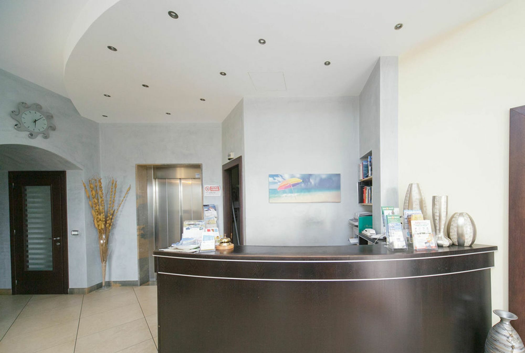 Hotel Al Ritrovo Кастеллуццо Экстерьер фото
