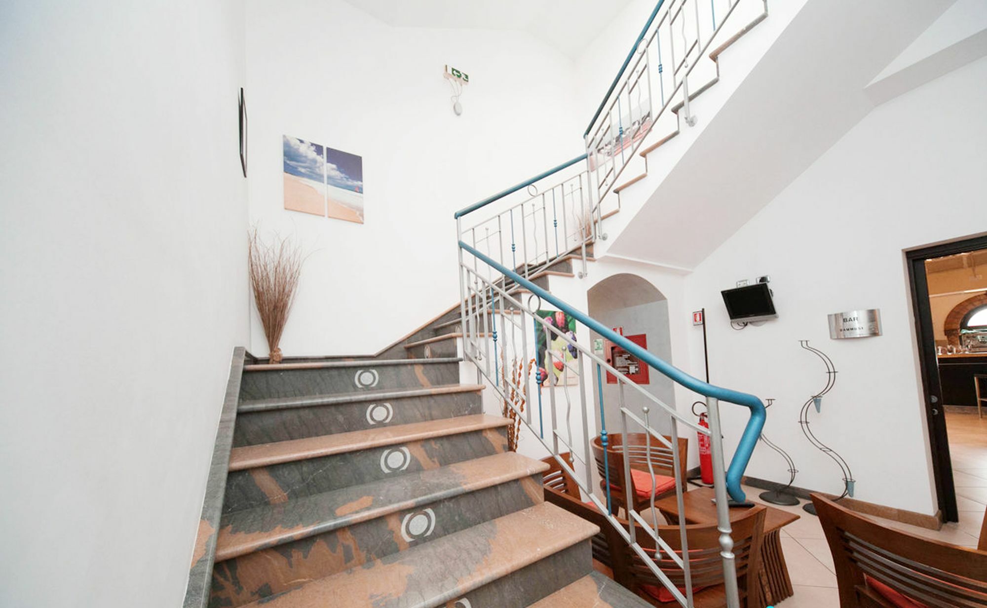 Hotel Al Ritrovo Кастеллуццо Экстерьер фото