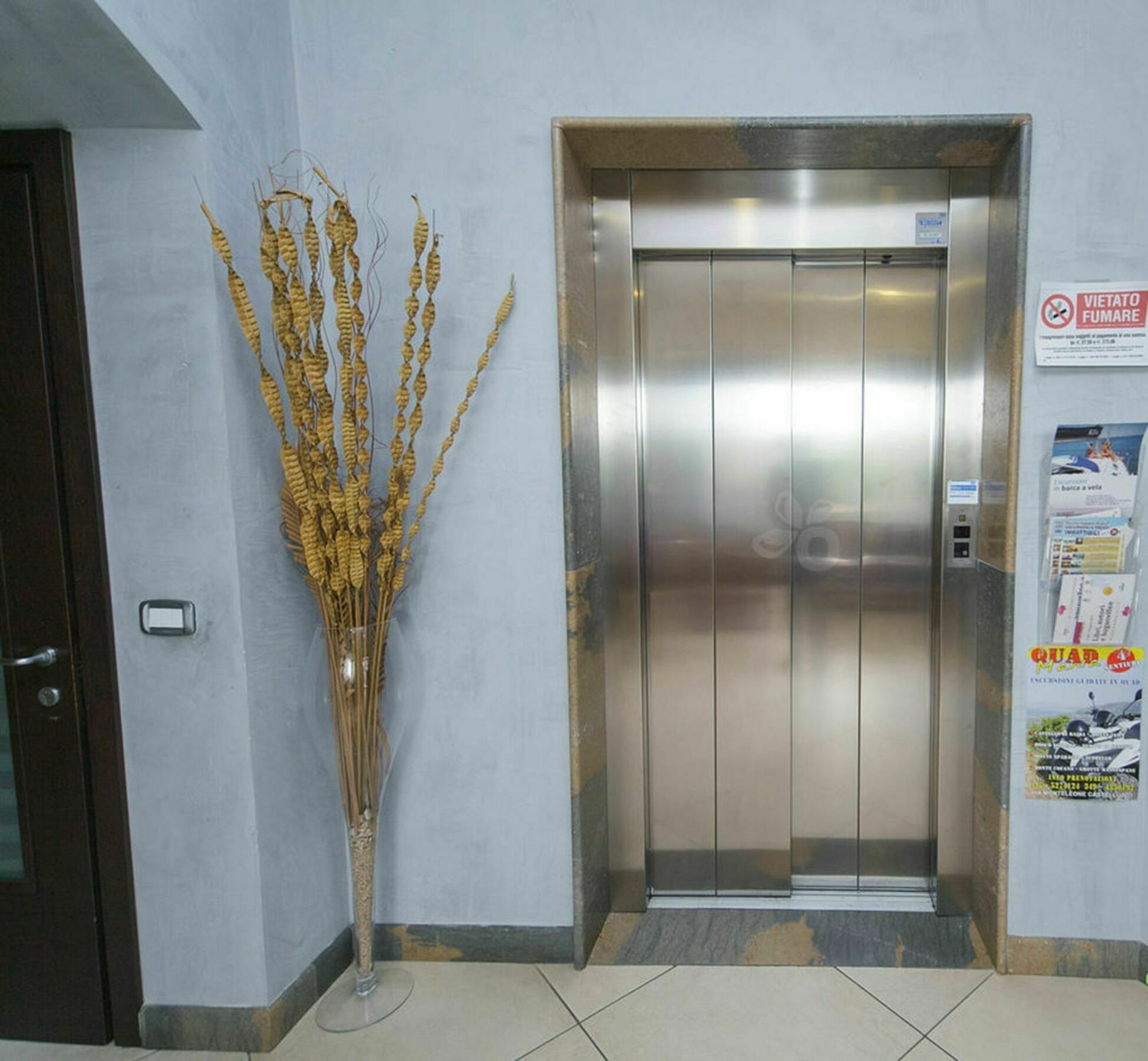 Hotel Al Ritrovo Кастеллуццо Экстерьер фото